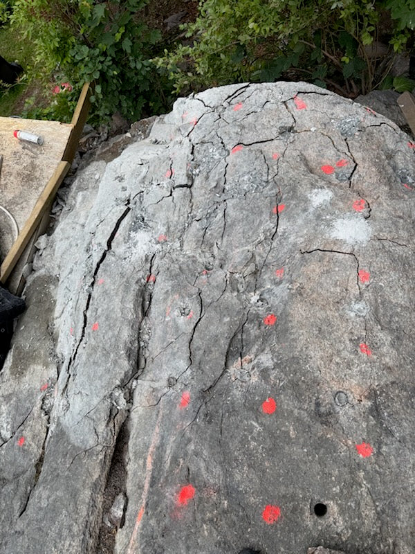 Spräcka berg med snigeldynamit (Betonamit) – kundcase från Göteborg